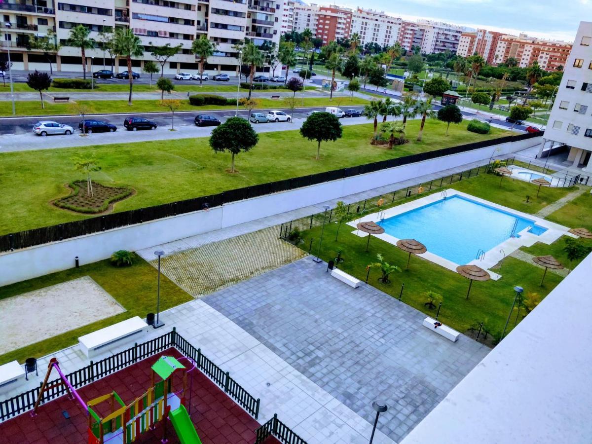Atico Con Piscina Y Vistas Al Mar Habitat Litoral Apartman Málaga Kültér fotó