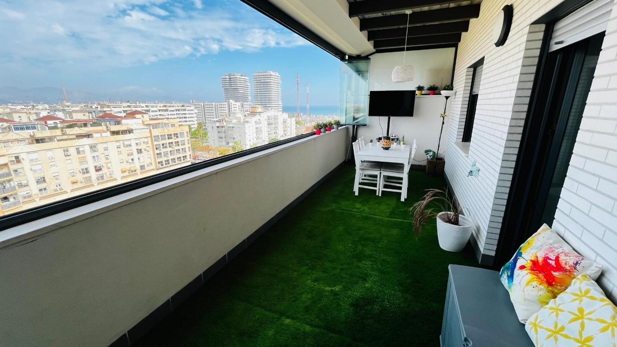 Atico Con Piscina Y Vistas Al Mar Habitat Litoral Apartman Málaga Kültér fotó