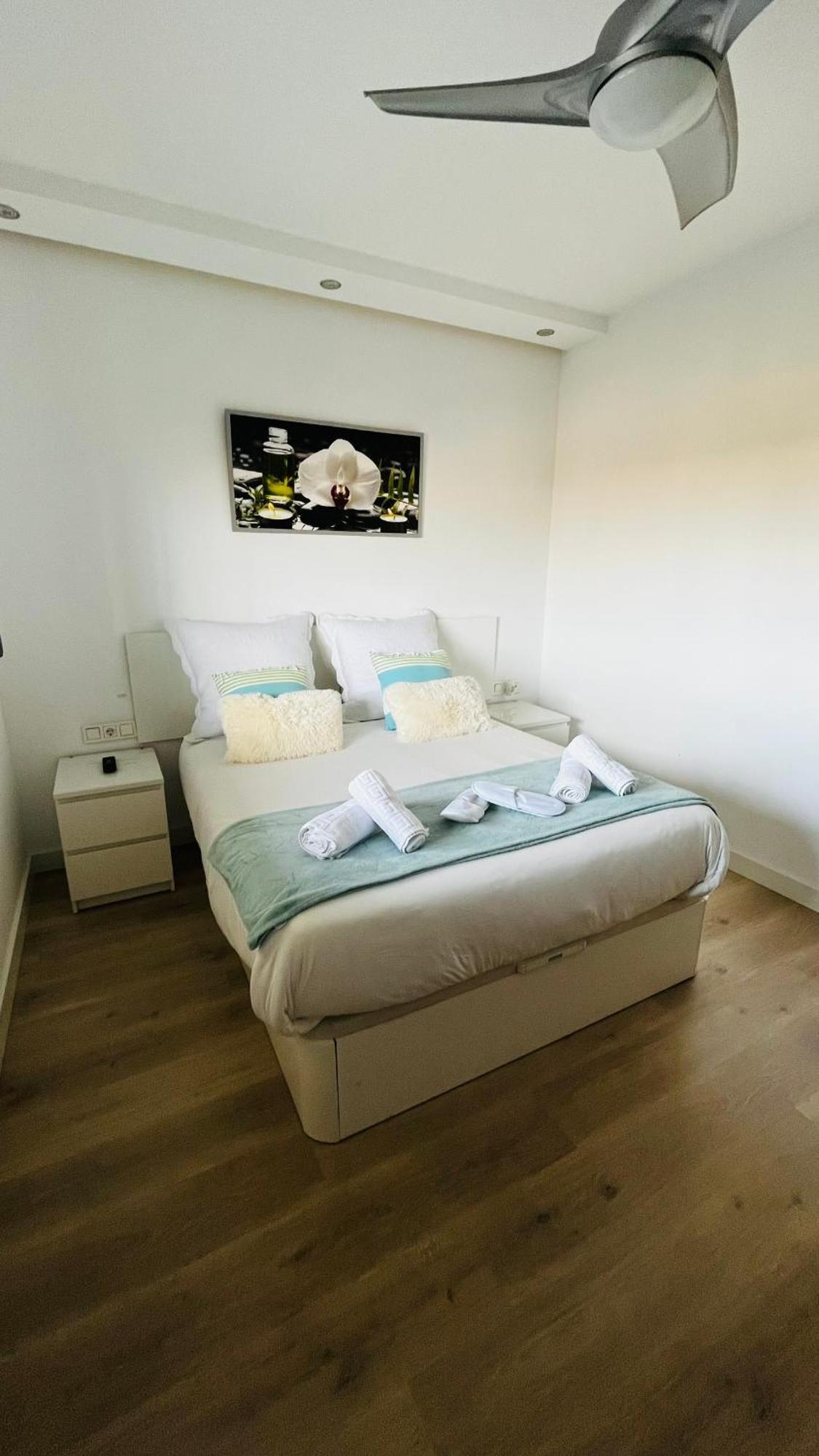 Atico Con Piscina Y Vistas Al Mar Habitat Litoral Apartman Málaga Kültér fotó