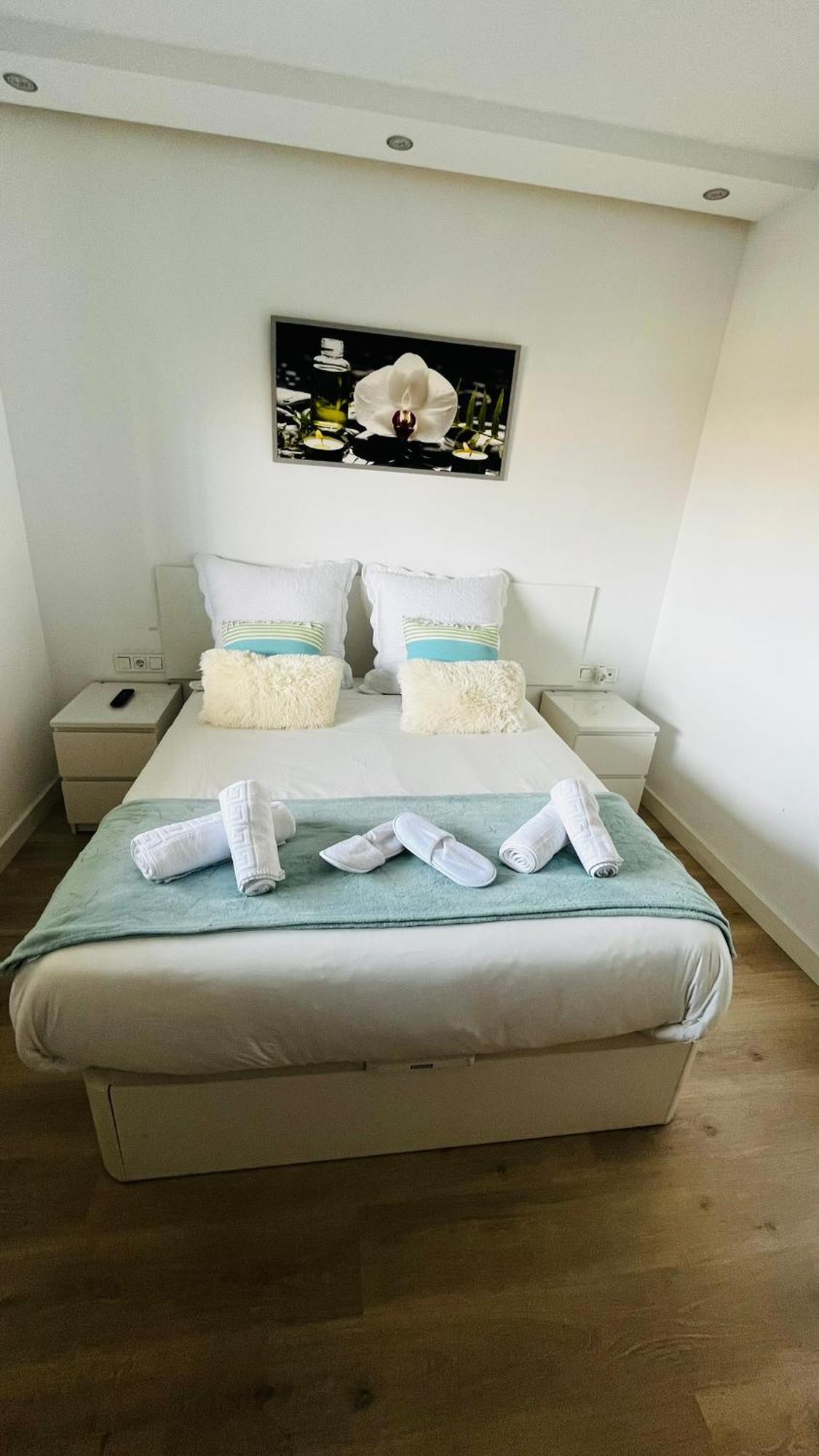Atico Con Piscina Y Vistas Al Mar Habitat Litoral Apartman Málaga Kültér fotó