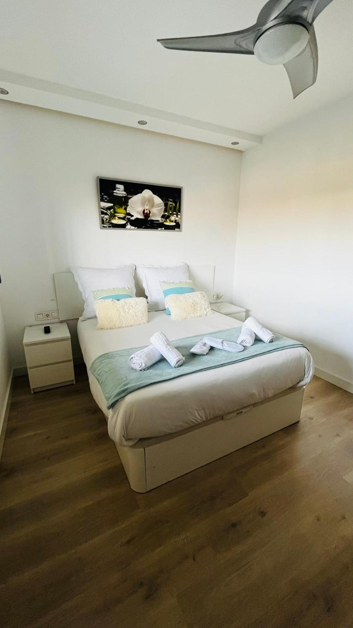 Atico Con Piscina Y Vistas Al Mar Habitat Litoral Apartman Málaga Kültér fotó